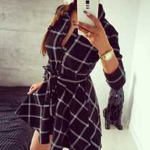 Load image into Gallery viewer, Women Turn-down Retro Three Quarter Sleeve Shirt Dress 2019 Spring Autumn Casual Black White Red Plaid Dress robe femme