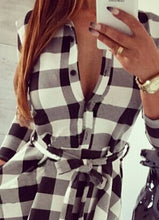 Load image into Gallery viewer, Women Turn-down Retro Three Quarter Sleeve Shirt Dress 2019 Spring Autumn Casual Black White Red Plaid Dress robe femme
